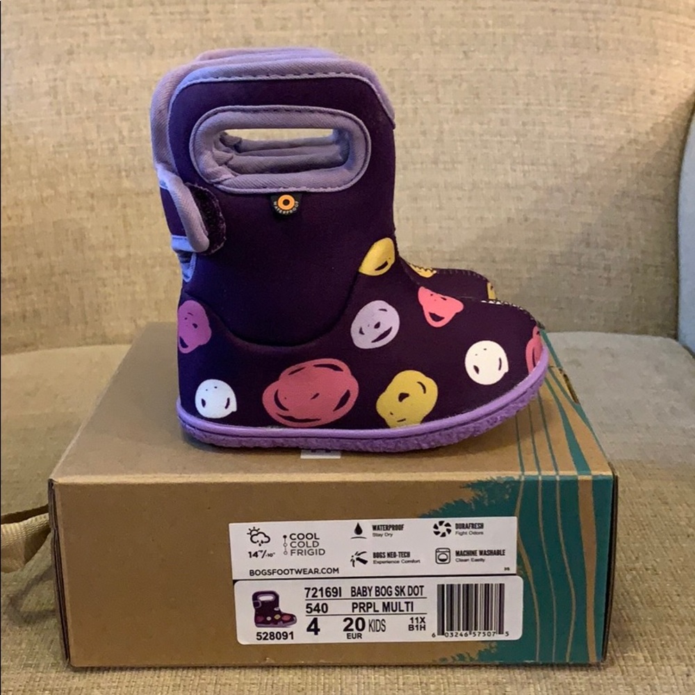 Baby Girl Bogs Size 4